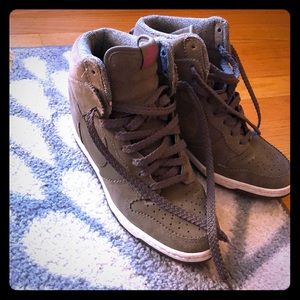 Nike high dunk with hidden wedge